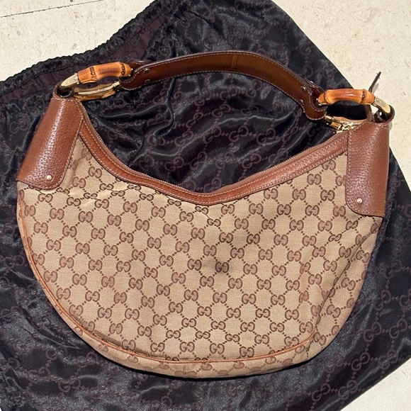 GUCCI vintage Half Moon Hobo Bag with Bamboo Handles - Picture 3 of 12